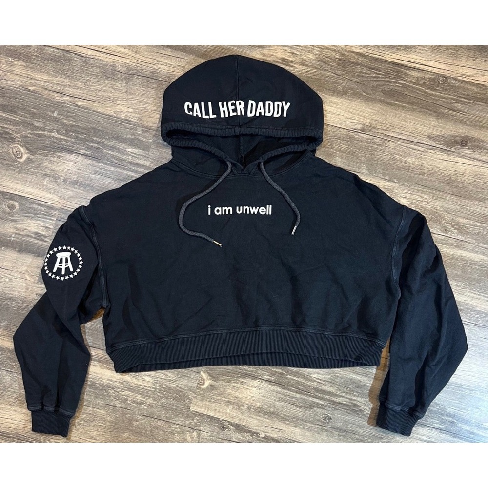 Y2K Barstool Chicks Call‎ Her Daddy "I Am Unwell" Cropped Hoodie – Size L